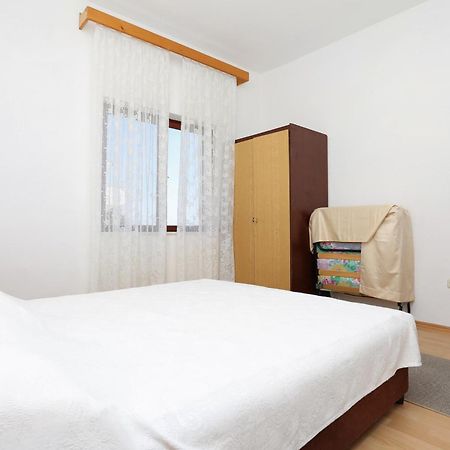 Apartments With A Parking Space Lokva Rogoznica, Omis - 10358 Room photo