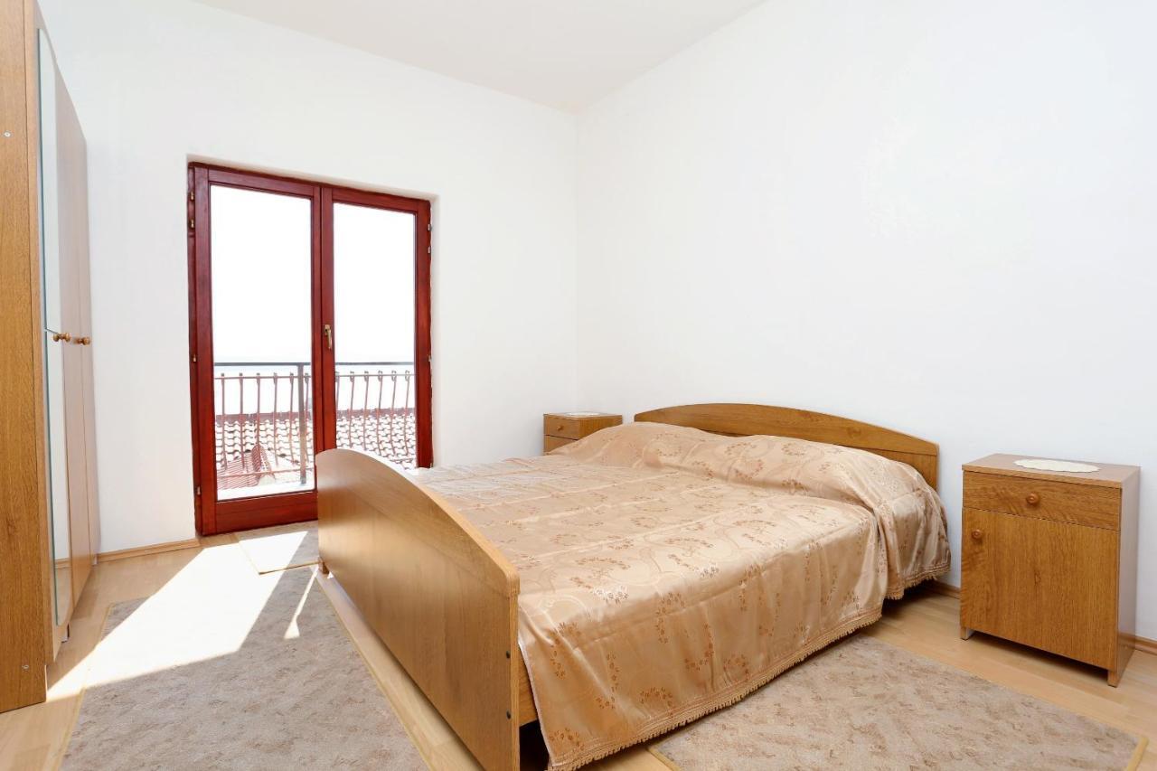 Apartments With A Parking Space Lokva Rogoznica, Omis - 10358 Exterior photo