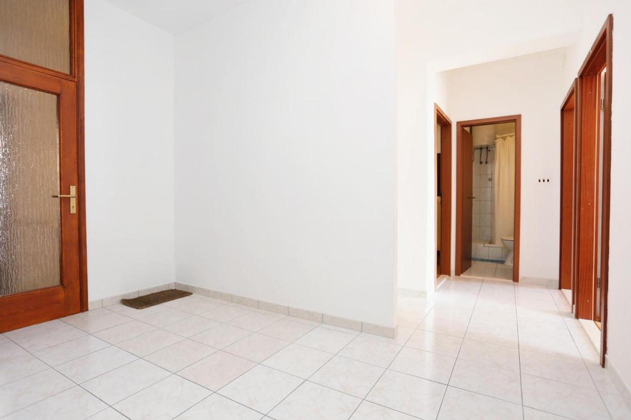 Apartments With A Parking Space Lokva Rogoznica, Omis - 10358 Exterior photo